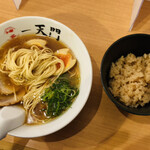 博多ラーメン一天門的實拍圖