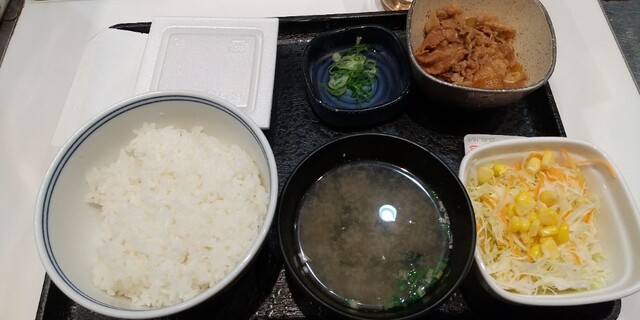 吉野家 新梅田食道街店的實拍高清圖