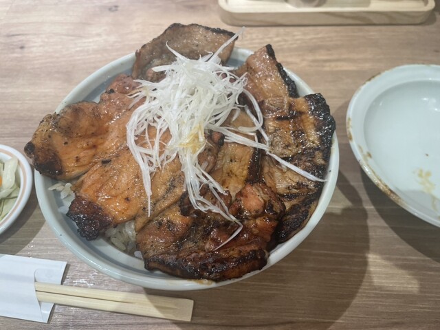 十勝豚丼 いっぴん ニッセイビル店的實拍高清圖