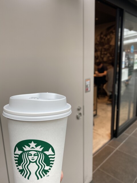 スターバックスコーヒー シモキタエキウエ店的實拍高清圖
