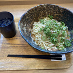 汁なし担担麺専門 キング軒 銀座出張所的实拍图