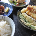 どんぶり名人 岩倉店的實拍圖