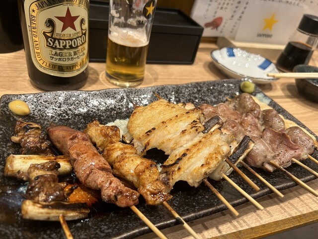炭火焼きとん焼鶏 出陣 東高円寺店的实拍高清图