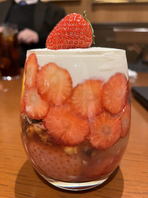 recommendations image for 菓子と喫茶 SIROYA