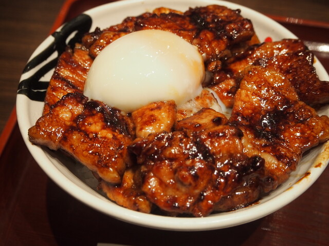 ドライブインいとう豚丼名人 新千歳空港店的實拍高清圖