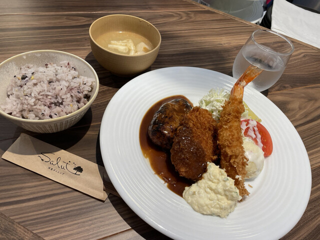 洋食ダイニングSalut的實拍高清圖