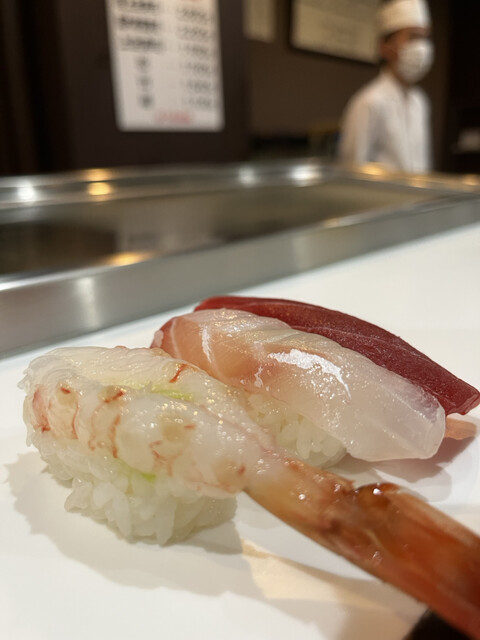 SUSHI HOUSE 鮨六的实拍高清图