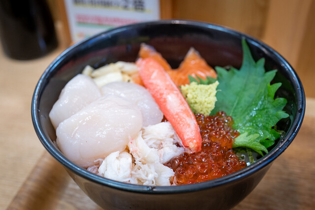 銀八丼 東大赤門前店的实拍高清图