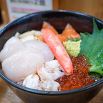 銀八丼 東大赤門前店的实拍图