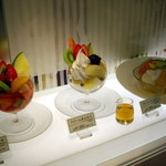 recommendations for タカノフルーツパーラー 新宿高島屋店