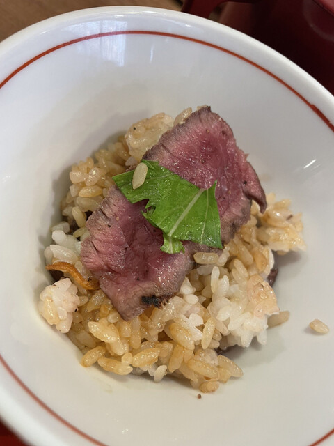 肉割烹バル 牛牛 GYUGYU 祇園本店的實拍高清圖