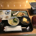 対橋楼的實拍圖