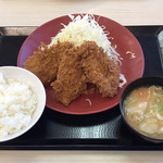 かつや 苫小牧店的实拍图