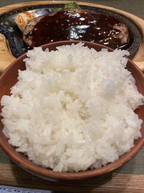 びっくりドンキー 伏見店的实拍高清图