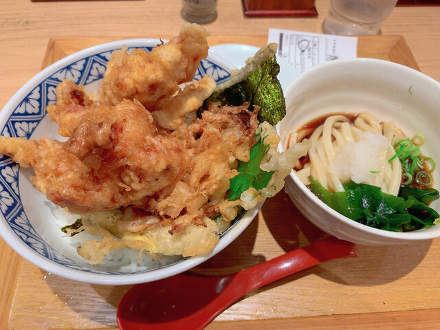 本町製麺所 天 ルクア大阪店的实拍高清图
