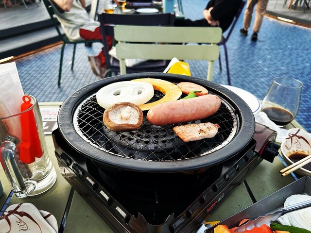 食と緑の空中庭園的实拍高清图