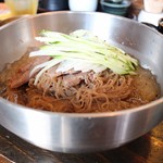韓国スープ定食 ピニョ食堂的实拍图
