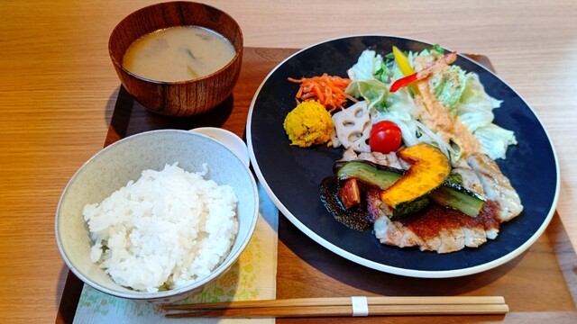 Cafe Dining Sera的实拍高清图