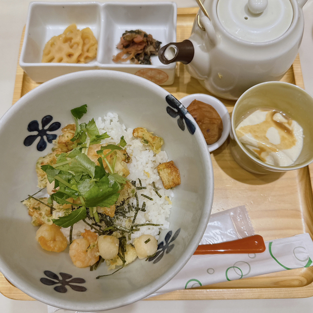だし茶漬け+肉うどん えん ルクア大阪店的实拍高清图