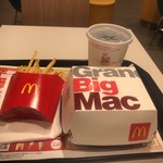 マクドナルド 外環勧修寺店的实拍图
