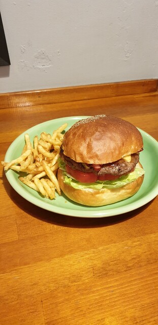 バーガーショップホットボックス的实拍高清图