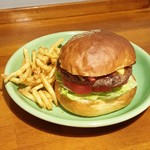 バーガーショップホットボックス的实拍图