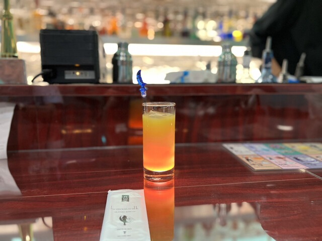 bar moon walk的實拍高清圖