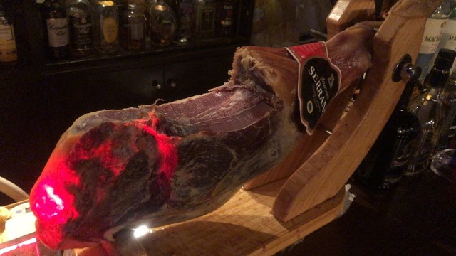 バー クレセント的實拍高清圖