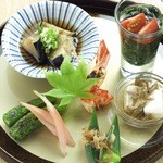 小料理バル 斉藤商店的实拍图