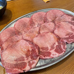 焼肉問屋いちよし 大阪上本町店的實拍圖
