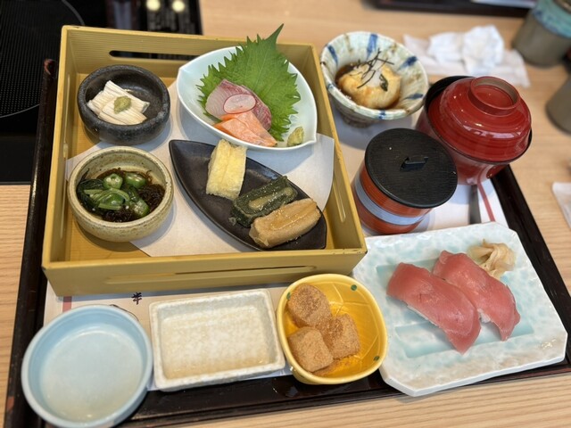 和食鍋処 すし半 深井店的实拍高清图