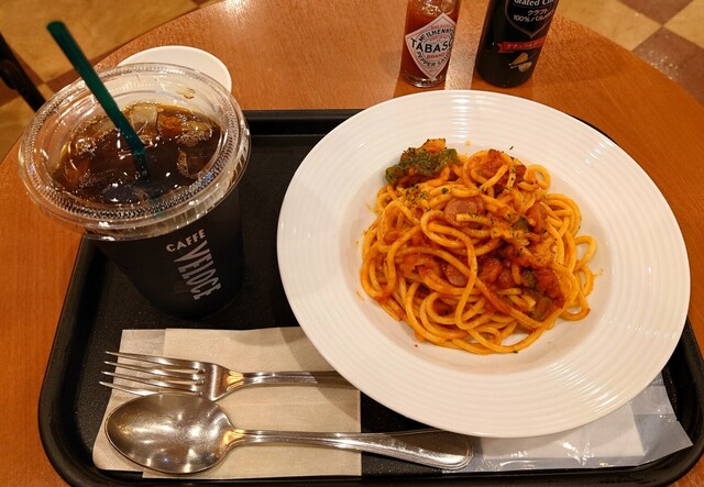 カフェ・ベローチェ 飯田橋駅東口店的實拍高清圖