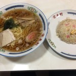 栄来軒的實拍圖