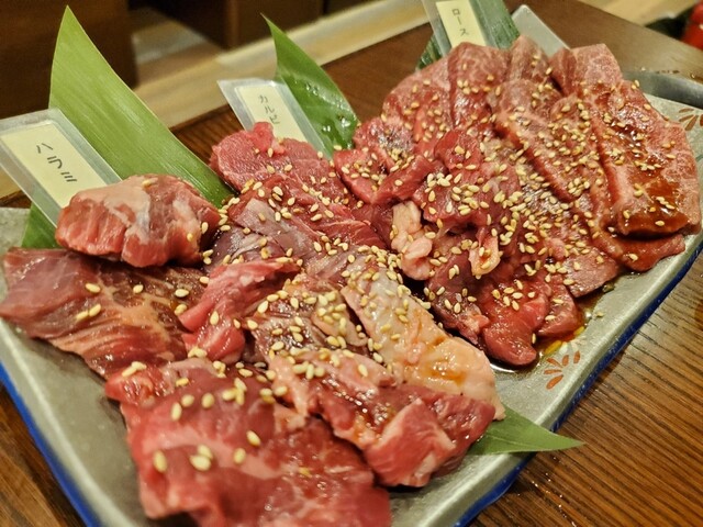 炭火焼肉 日本代表 中野本店的實拍高清圖