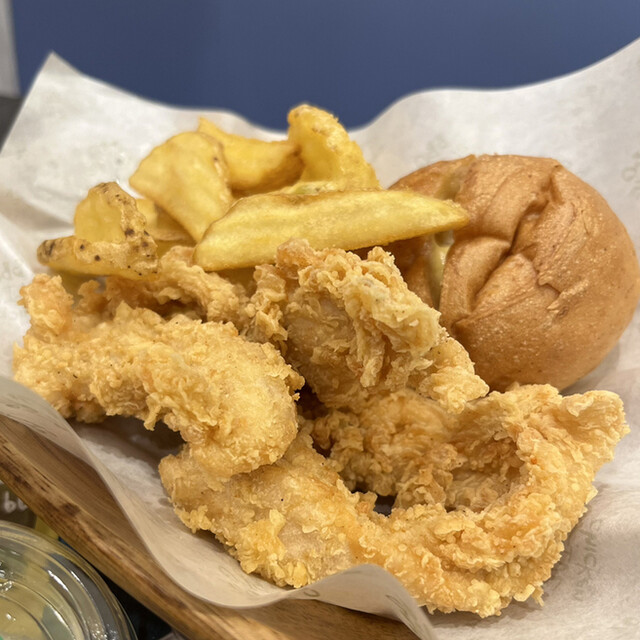 recommendations image for bb.q OLIVE CHICKEN cafe JR天満駅前店