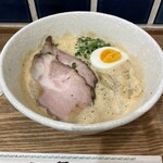 ラーメン家 みつ葉  あべの出張所的实拍图