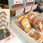 猿田彦珈琲とティキタカアイスクリームのお店的實拍圖