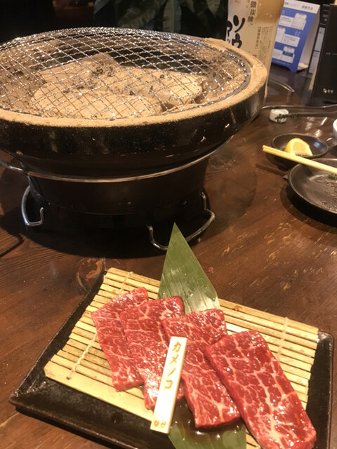 炭火焼肉煖炉的实拍高清图