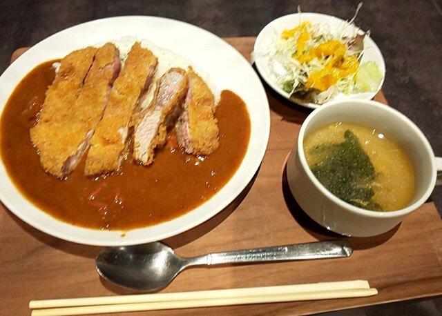 肉山食堂的實拍高清圖