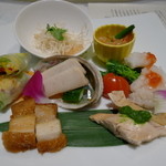 新橋亭的實拍圖