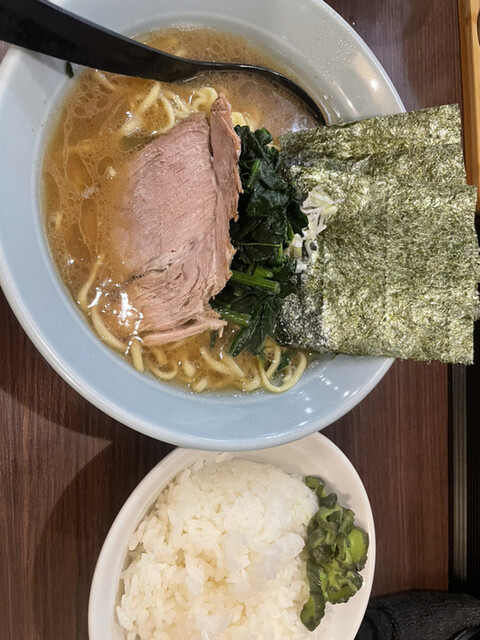 横浜家系らーめん侍 渋谷本店的實拍高清圖
