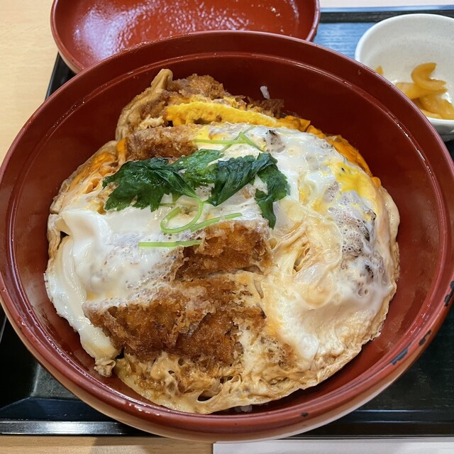 とんかつ伊勢  新宿野村ビル店的實拍高清圖