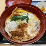 とんかつ伊勢  新宿野村ビル店的實拍圖