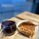 ブルーボトルコーヒー 竹芝カフェ的實拍圖