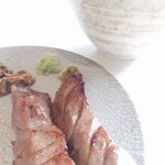 牛タン炭火焼仁 大阪分店的實拍圖