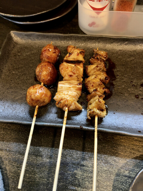 炭火焼き鳥 串べえ的實拍高清圖
