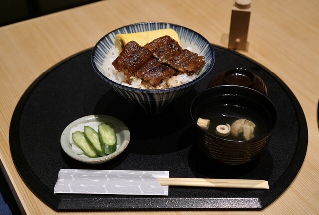 うなぎの中庄 虎ノ門ヒルズ店的實拍高清圖