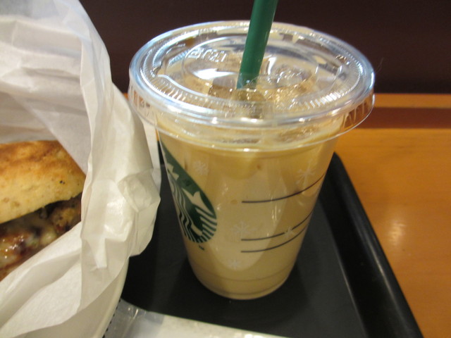 スターバックス・コーヒー 飯田橋メトロピア店的實拍高清圖