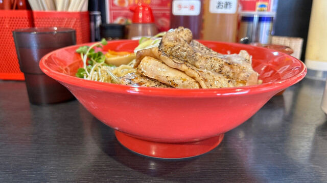 魚介油そば春日亭 中野店的实拍高清图