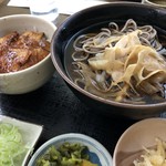 開拓そば的实拍图
